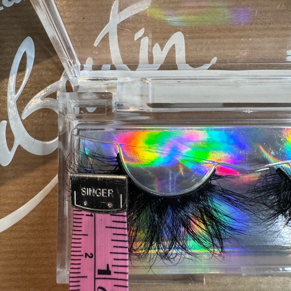 ✨1-10 or 2-18✨25mm 👌🏼Quality Lashes (comes with spool and info on upkeep) - Picture 4 of 15